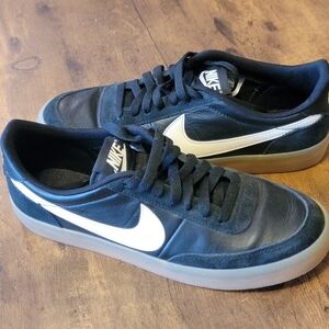 Nike KillShot Men’s Size 7 Black And Whie With Gum Sole